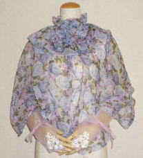 イタリア製のシルクプリントの死に装束はアイイリスのラスティングドレスです